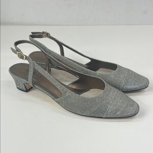 New Vaneli Aliz Slingback Pump in Metallic Size 10.5